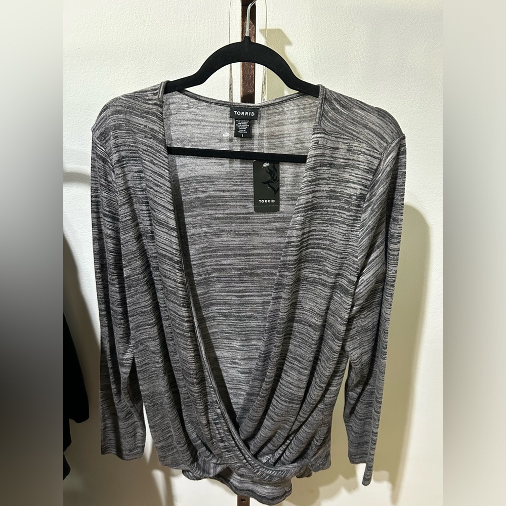 NWT Torrid- black marl surplice long sleeve tee size 1x